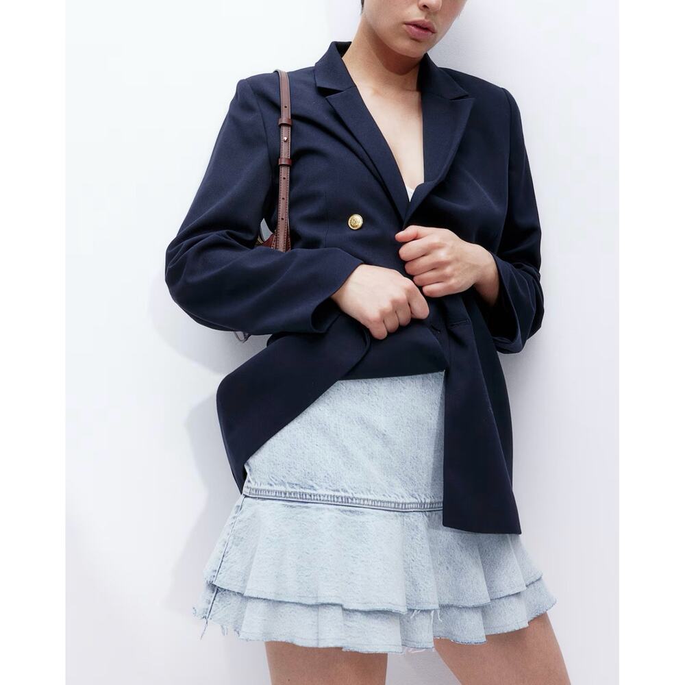 NWT H&M DIVIDED Pale Blue Denim Tiered Mini Skirt. Size 2.